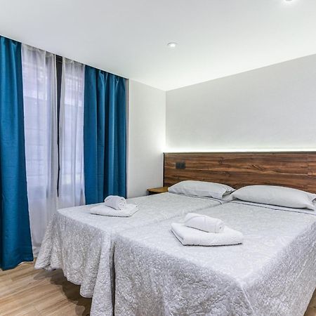 Cc Atocha Apartments Мадрид Екстериор снимка