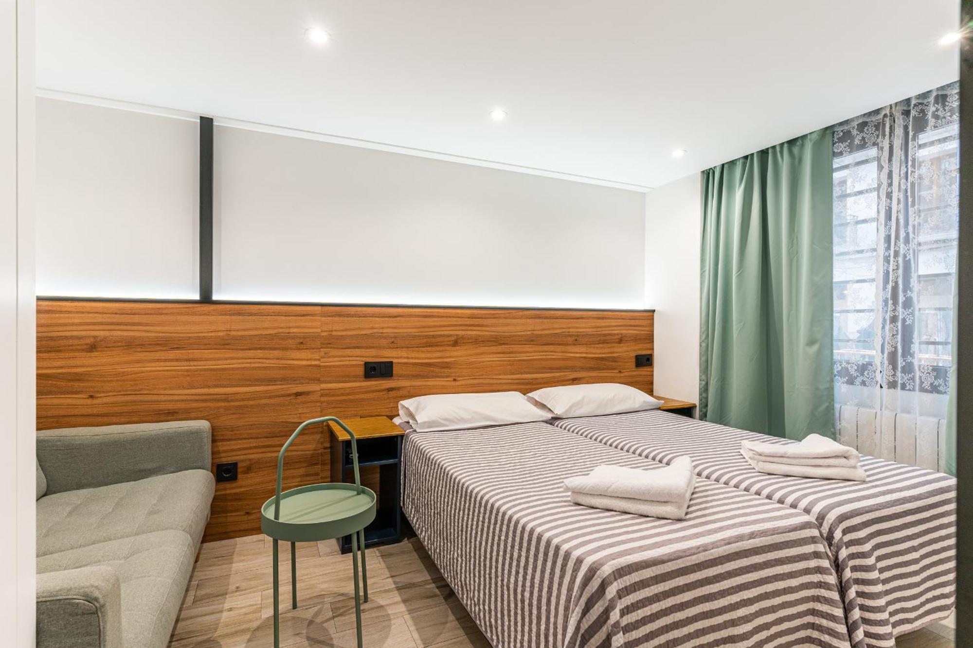 Cc Atocha Apartments Мадрид Екстериор снимка