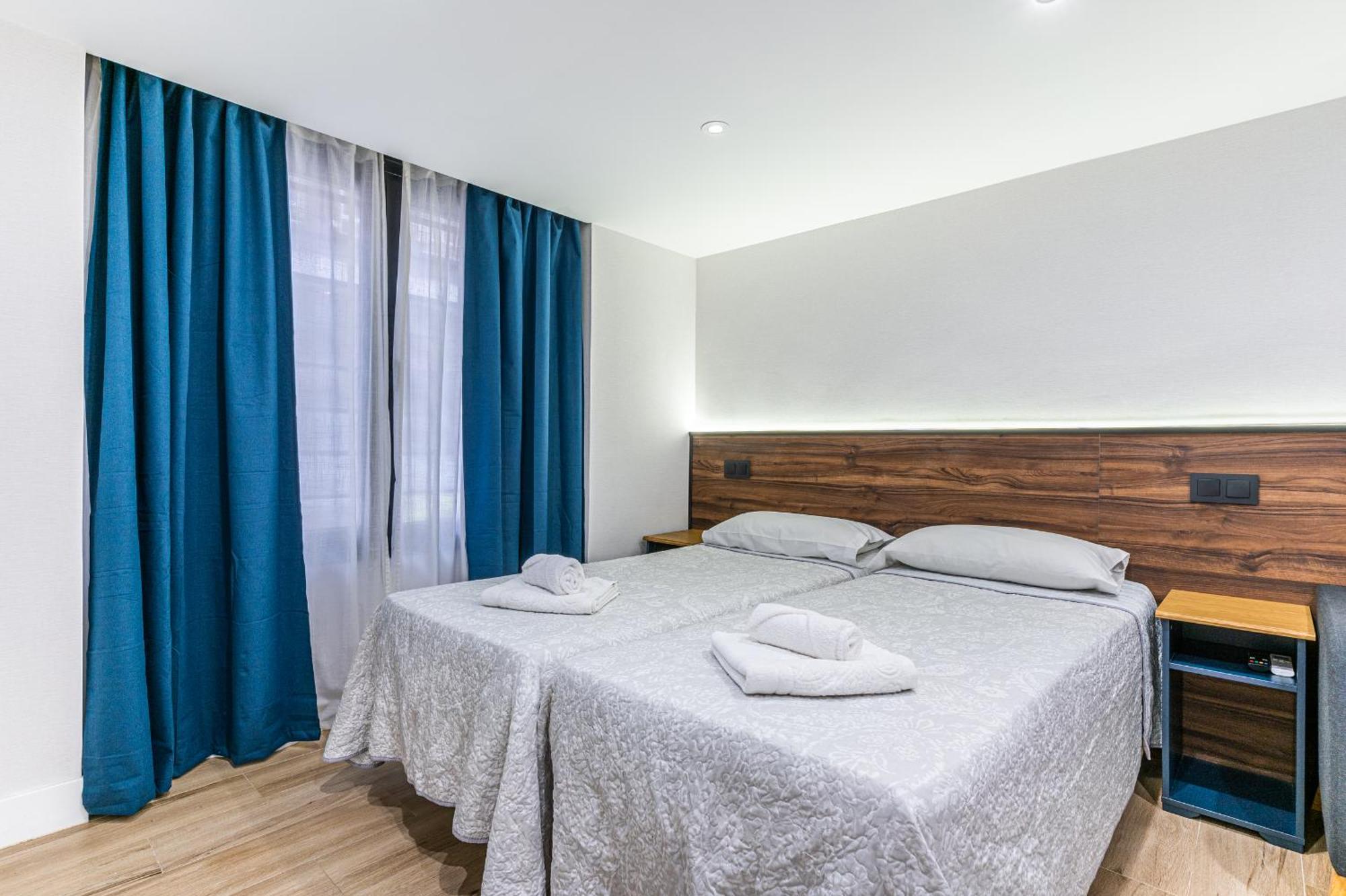Cc Atocha Apartments Мадрид Екстериор снимка