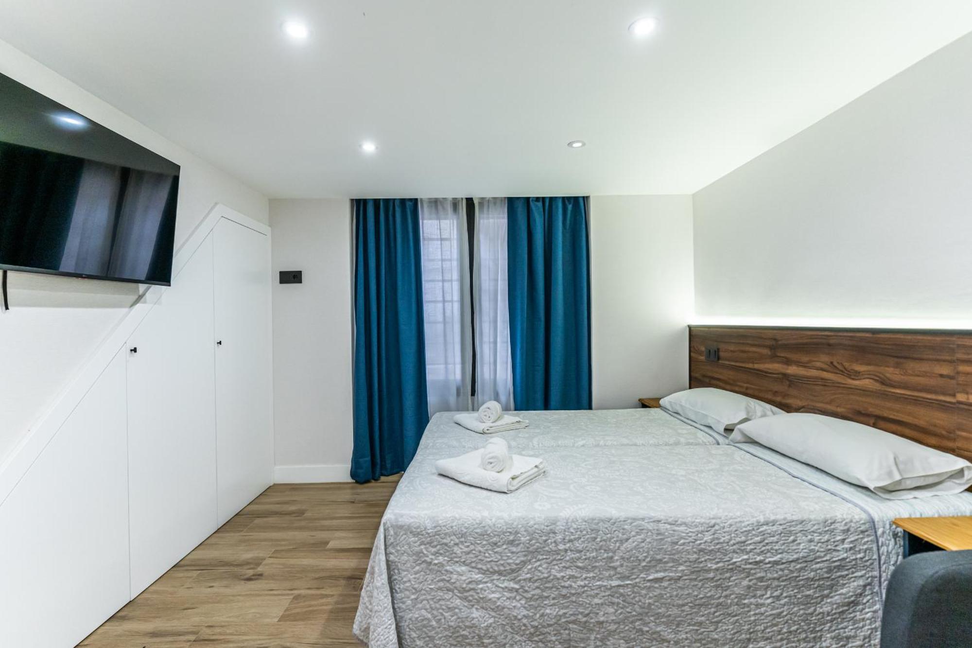 Cc Atocha Apartments Мадрид Екстериор снимка