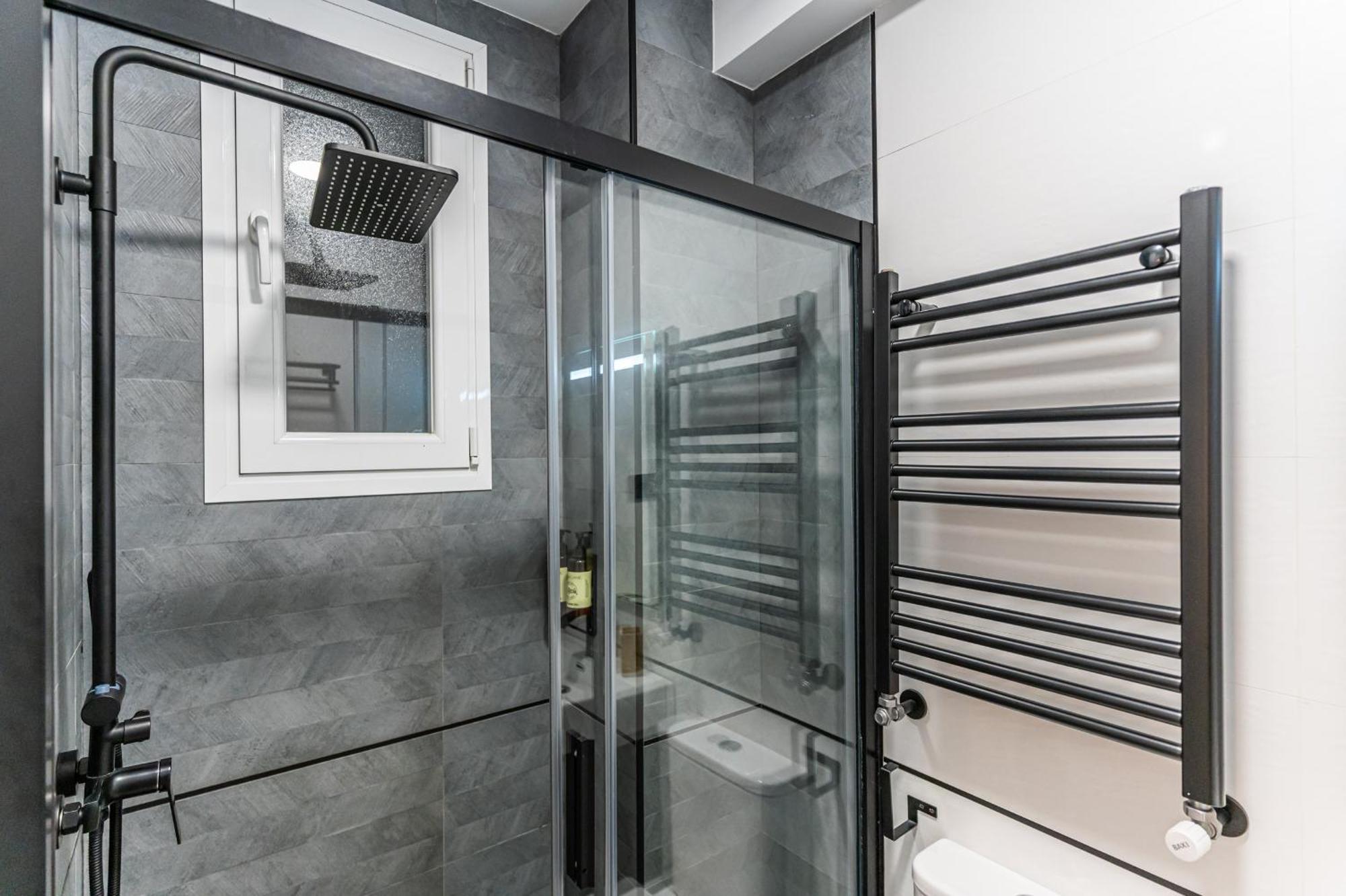 Cc Atocha Apartments Мадрид Екстериор снимка