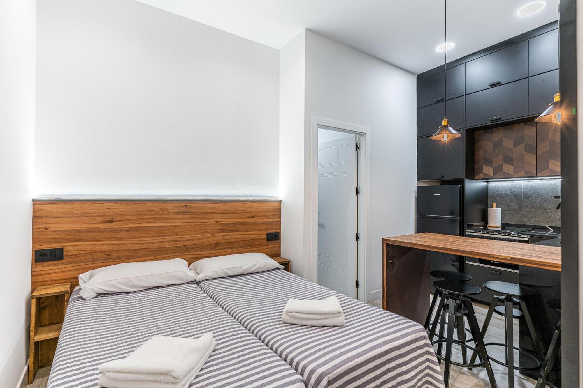 Cc Atocha Apartments Мадрид Екстериор снимка